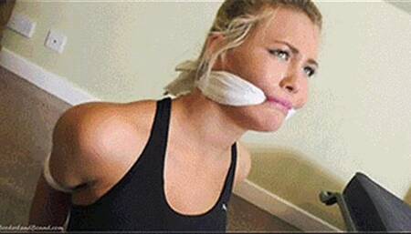 Lola in: The Case of the Snatched Jogging Girl & What She Saw in Lord Conjurer's GreenHouse! (Barefoot Bonus) (WMV)