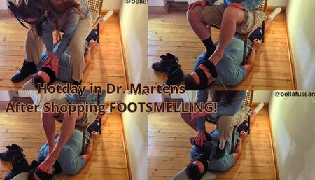 Hotday in DR. Martens - After Shopping FOOTSMELLING - Bellafussara