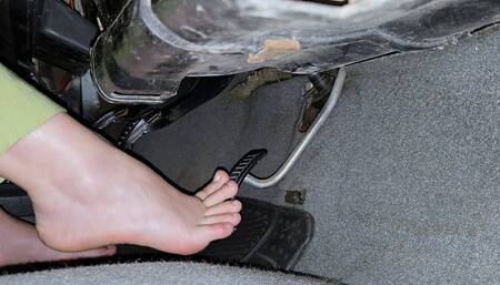 Warming up the engine before work - Pedal View