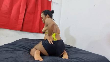 Farting deliciously for you, my love. By Evil Dwarf Cam Full HD CLIP 3