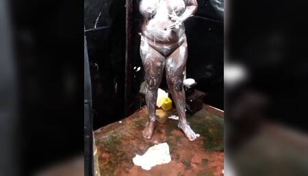 Outdoor Bathing Video in Srilanka