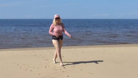 Dirty bitch on picnic