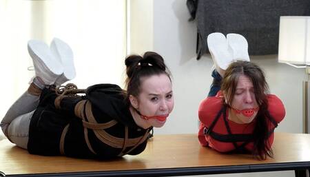 BONDAGE SUB CONTEST! WHO IS THE TOUGHEST: KIRA OR ARWEN (FHD)