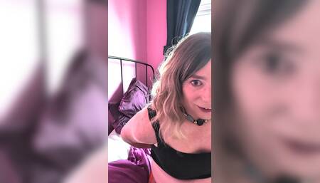 Naked Nikki Shoots Her Cum!
