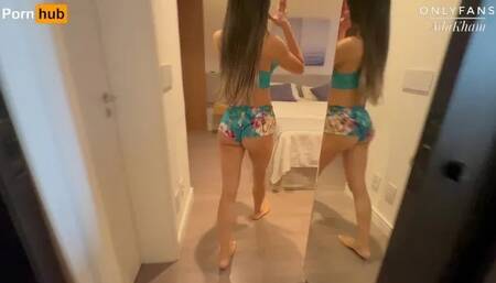 My Stepsister's Best Friend Wanted to Show Something