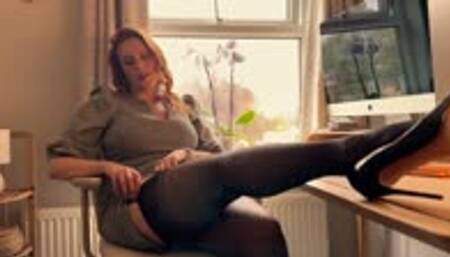 Sexy Boss Flirts & Teases You With Her Stockings For All Your Hard Work - Your Office Fantasy
