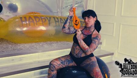 JJ - Halloween 24 Inch Balloon blow to pop 4K UHD Version