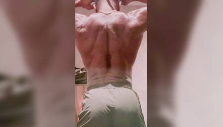 Black Muscle Upper Body Post Workout Pumped Flex Show