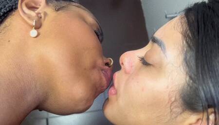 INTERRACIAL KISS WITH PRINCESS PART 2 By IZA CANDY AND MANU CAM BY ALINE FULL HD