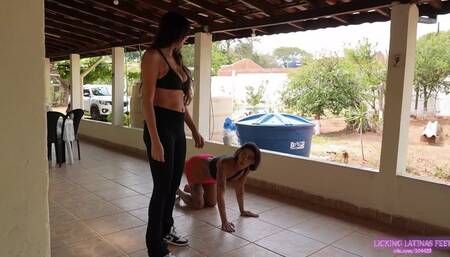 ANITA - Morning walk with an obedient pet! (HD)