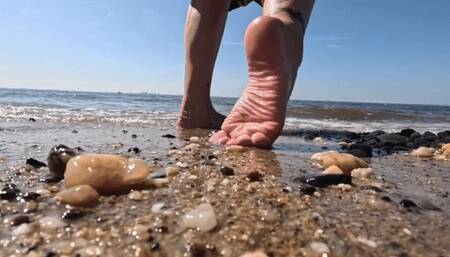 CatPrincess beach feet collection part 1, barefoot walking in sand and water, hot milf feet, size 9