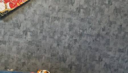 Valeri in stickings poping cristal balloons