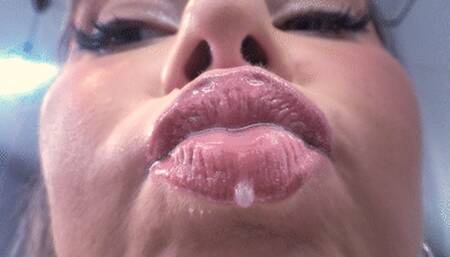 I spit straight in your face mp4 FULL HD