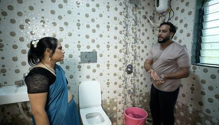 Hot Desi Indian Plumber Sex with Home Owner Bhabhi with Huge 8 Inch Cock