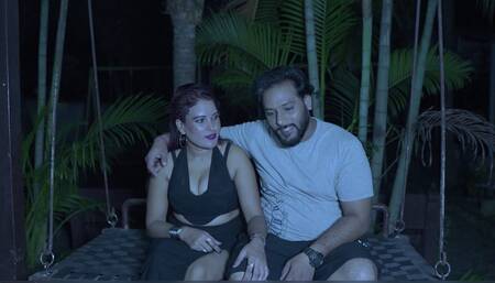 After Proposing to His Girlfriend, He Took Her to Bungalow to Propose, and After Proposing to Her, the Girl Also Had Some Sex.