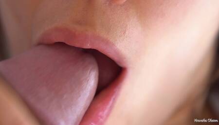 Super Closeup Cum in Mouth, Her Sensual Lips & Tongue Make Him Cum