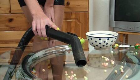 Vacuuming Messy Room 2 HD-1080