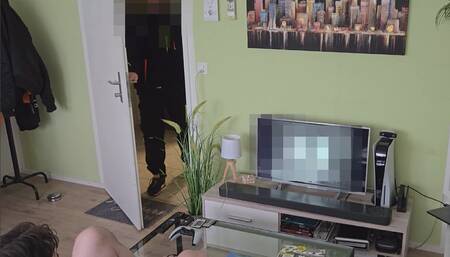 Caught jerking off by the handyman! He Told Me To Go On And Got His First Blowjob - Antogoeshunting