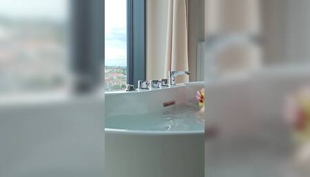 Fun in the Bubble Bath - a Foretaste