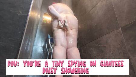 Let's get wet! BBW Daisy gets squeaky clean in the shower