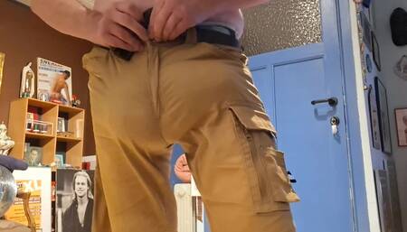 Amazing Bulge in Kaki Shorts