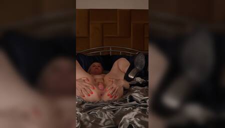 Nymphomaniac Blonde Prolapse Granny Valentine Masturbating