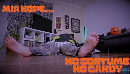 Mia Hope No Costume No Candy 720p