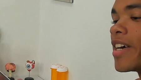 Doctor Dustin Fitch seduces black patient Robbie Anthony