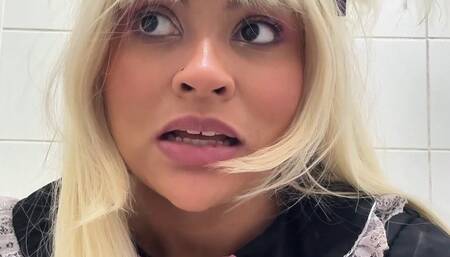 Public Toilet Farts at Cosplay Con – Gassy BBW in Costume