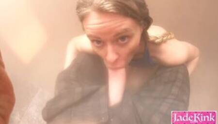 Amateur couple fucking in swimming pool toilet