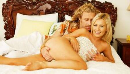 Sweetheart blonde Mynxx Marley rides on a hard dick in the bed