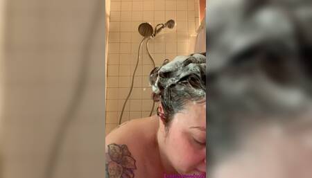 Curvy MILF in the Bath & Shower