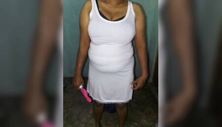 Janu is doing wide break machine alone, she told me to make a video, is hitting her until the goods are gone.