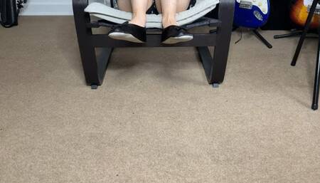 Alice stomps on my head wearing flats (720)