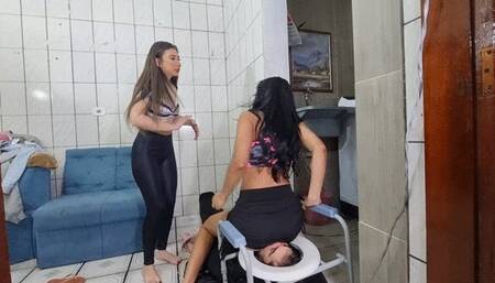 TWO PRINCESS FARTING ON THERE FAVORITE PLACE BY SABRINA GREEN, KAT AND DANIEL CAM BY ALINE FULL HD