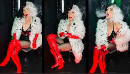 Cruella smokes marlboro 100 With holder