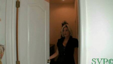 Stepdaughter Puts The Moves On Her Stepmom ( FULL VERSION )