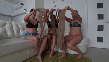 MASTURBATION IN HOLE-BASED NYLON TIGHTS (m)