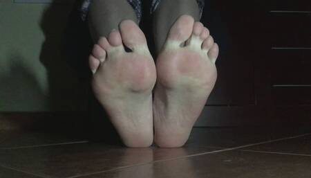 Mangie Feet 1