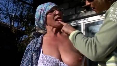 Old and young pussy fucking in the garden...old girl loves the young cock