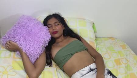 I MASTURBATE MY PUSSY WITH MY FAVORITE BAECH BALL