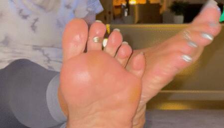 Beautiful Soles n Toes To Edge For