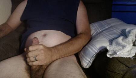 DubeSnackes Masterbating His fat juicy cock