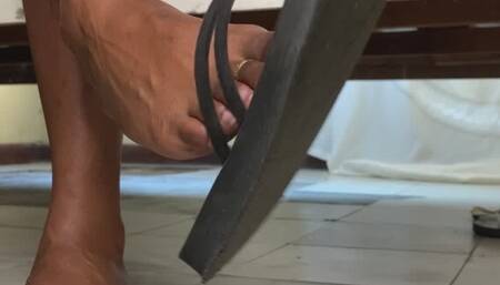 You can resist the pull of my dangles, you just want to lick my toes and feet | JOI