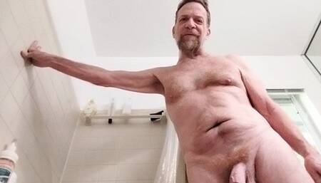 I give you 5 big drinks of pee compeelation