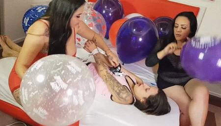 TWO FRIENS PLAY WITH THE SLAVE´S FEAR OF BALLOONS - BY ADRIANA FULLER & MORENA ROSA - CLIP 2 - KC PRODUCTIONS