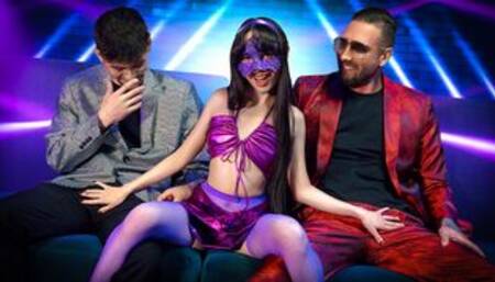 “Spitroast Me, Just Don’t Tell Mom I’m a Stripper!” Ronnie’s Secret Revealed