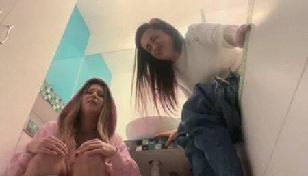 Their potty & bathtub are their toilets wmv