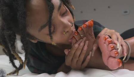 I had to worship aunties feet to see what the fuss was about