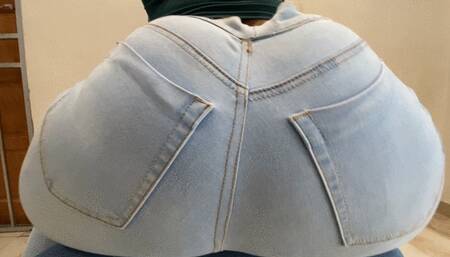 FARTS IN JEANS AFTER STUFFING MY FACE WITH BBQ CHICKEN PIZZA!